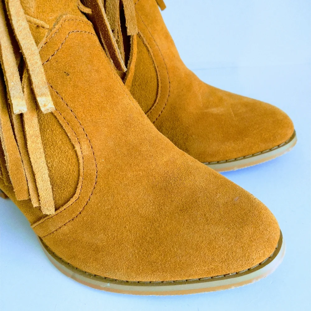 Miss & Mr. Foot Women's Fringe Suede Ankle Boots - Picture 4 of 14
